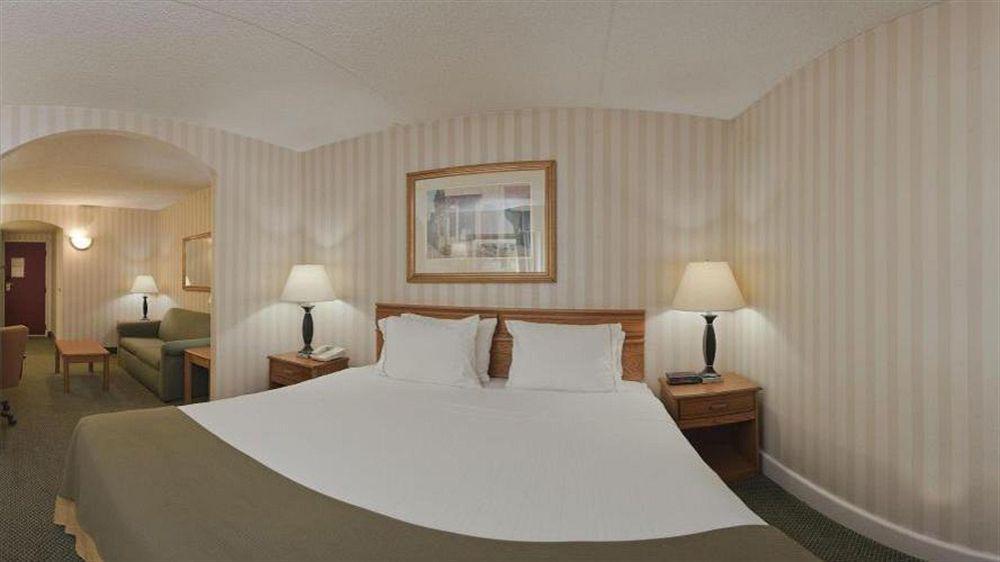 Holiday Inn Express Frazer - Malvern By Ihg Kültér fotó