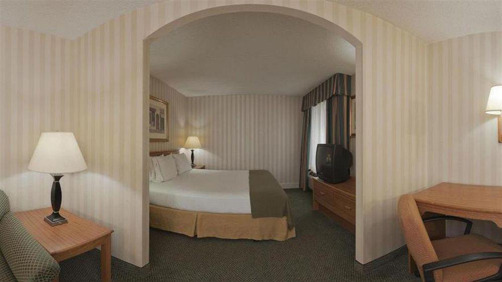 Holiday Inn Express Frazer - Malvern By Ihg Kültér fotó