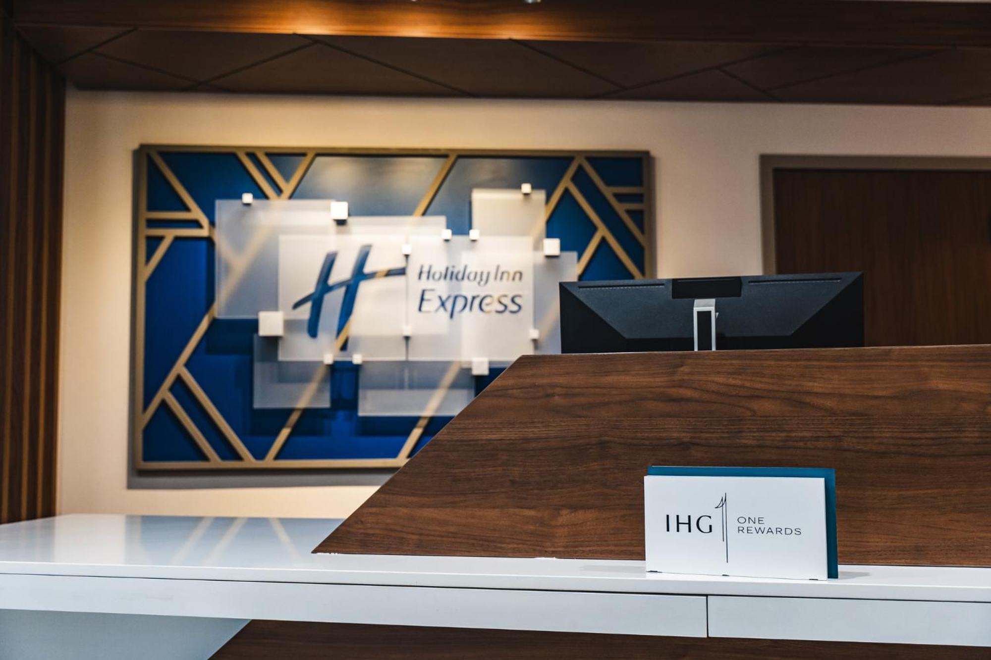 Holiday Inn Express Frazer - Malvern By Ihg Kültér fotó