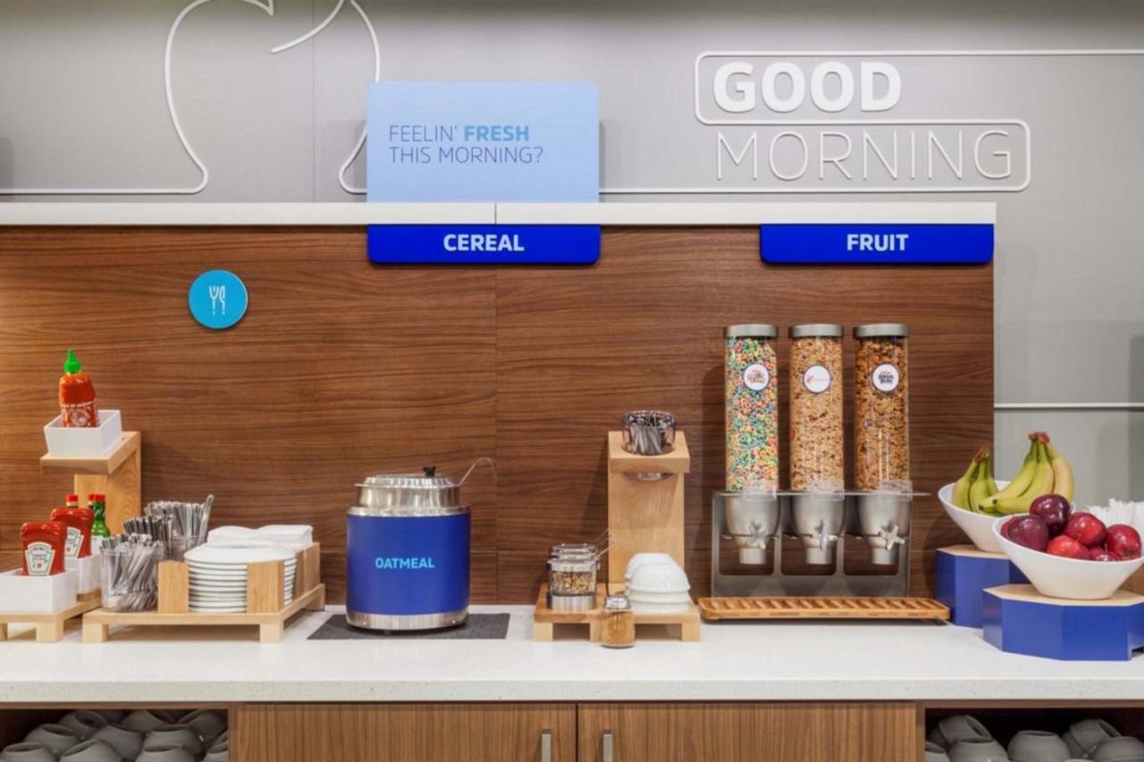 Holiday Inn Express Frazer - Malvern By Ihg Kültér fotó